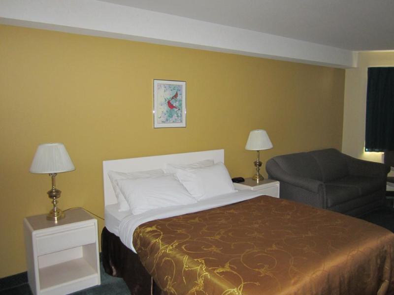 George Mountain View Hotel & Resto Мерритт Экстерьер фото