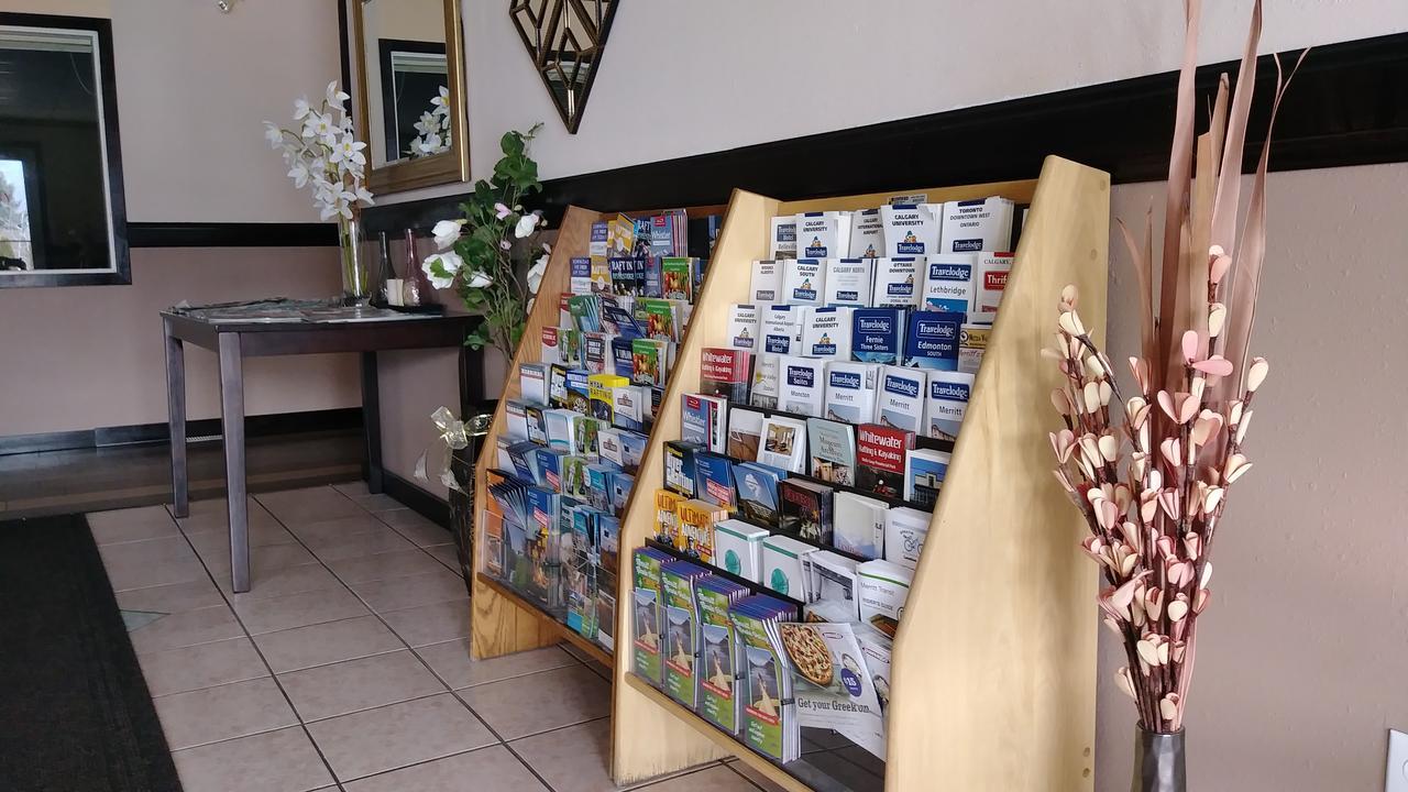 George Mountain View Hotel & Resto Мерритт Экстерьер фото